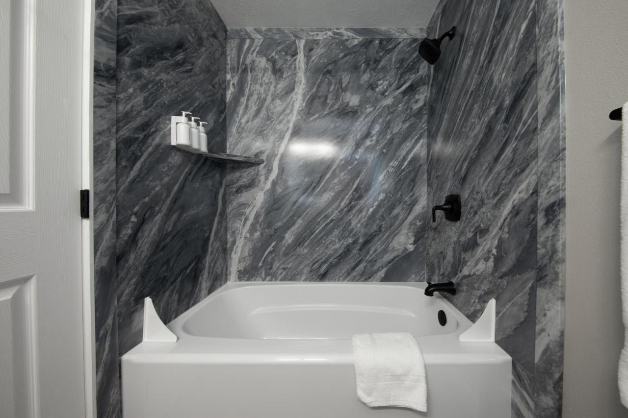 High Point Guesthouse - Next To Seattle Chinese Garden Extérieur photo