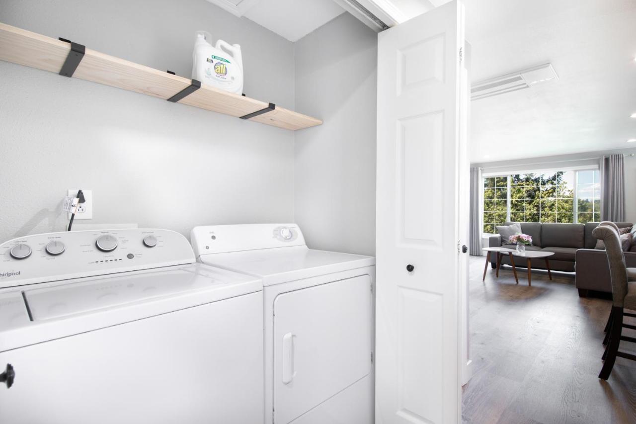 High Point Guesthouse - Next To Seattle Chinese Garden Extérieur photo